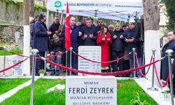 Özgür Özel bayramda Manisa’da kabir ziyaretinde bulundu