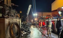 Ankara Hurdacılar Sanayi Sitesi'nde yangın: 100 araç yandı