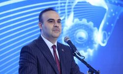Bakan Kacır: Türkiye’nin Milli Füzesi SOM-J başarıyla denendi