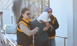 Adana'da tartıştığı eşini bıçaklayan kadın tutuklandı