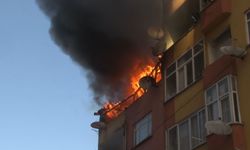 İstanbul Esenler’de çatı yangını paniğe yol açtı