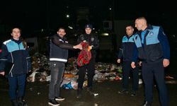 Çöpte bulunan 1,2 milyonluk altın sahibine teslim edildi