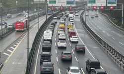 Bayramın ikinci gününde İstanbul trafiği kilitlendi
