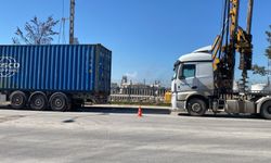 Kocaeli Körfez’de iki tır arasında can pazarı