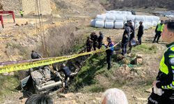 Kütahya'da araç çukura uçtu: 2 ölü