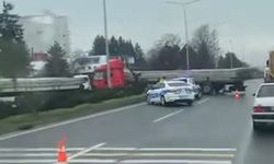 Bolu’da D-100’de makaslayan tır trafiği felç etti