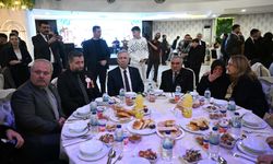 Mansur Yavaş Pursaklar’da iftar programına katıldı