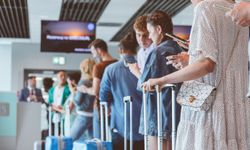 Uçuşlarda “overbooking” nedir? Yolcular hangi haklara sahip?