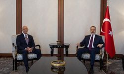 Hakan Fidan, Şam temasları ardından Barrack ile görüştü