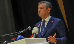 Özgür Özel: Gazetecilerin özgür olduğu Türkiye şart