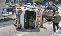 Yokuşta geri kayan kamyonu bilerek devirdiğini iddia etti