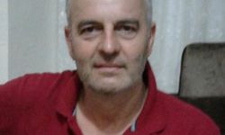 Devrilen traktörün altında kalan adam hayatını kaybetti