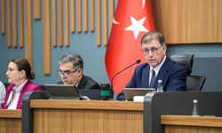 İzmir Meclisi’nde faaliyet raporu gerilimi