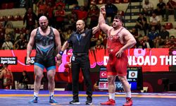 Avrupa Güreş Şampiyonası’nda üç milli güreşçi yarı finalde