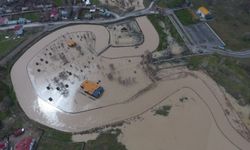 Malazgirt’te sağanak sonrası dere taştı, evleri su bastı