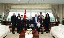 AYM Başkanı Özkaya, LÖSEV’li çocukları ağırladı