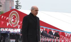 Kurtulmuş, 23 Nisan’da Atatürk Anıtı’na çelenk sundu