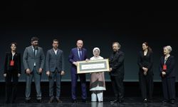 Cumhurbaşkanı Erdoğan, Bir Adam Yaratmak filminin galasına katıldı