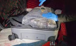 Şarkışla’da 12 kilo yasaklı madde ele geçirildi