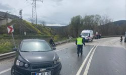 Bilecik-Osmaneli karayolunda 3 araç çarpıştı