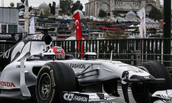 Galataport’tan Dolmabahçe’ye F1 gösterisi
