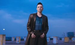 Mabel Matiz - Dağılıyorum Olaysız kime yazıldı?