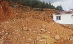 Osmaniye’de heyelan: Evlerin çevresinde çatlaklar oluştu