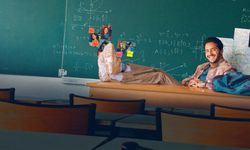 Netflix Otur, Sıfır! dizisinin konusu ne? Oyuncuları kimler?