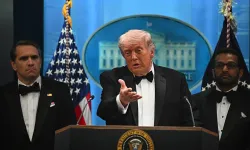 Trump’ın katıldığı etkinlikte silah sesleri duyuldu