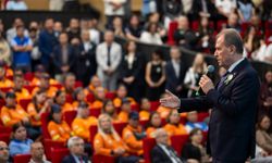 Vahap Seçer: Şehrin geleceğini inşa ediyorsunuz