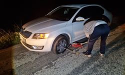 Çorum’da yoldaki çukurlar 5 aracın lastiğini patlattı