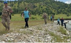 Muş’ta dereye kapılan kadını arama çalışmaları sürüyor