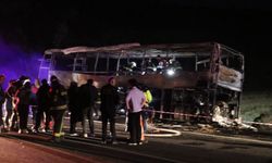 Denizli’de yolcu otobüsü alev aldı: 8 ölü