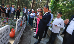 Özgür Özel memleketi Manisa’da bayramlaştı