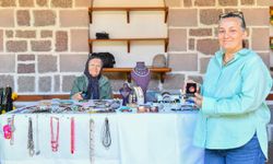 Altındağlı Anne Kız Hamamönü’nde Takı Tasarlıyor