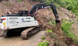 Araklı ve Sürmene’de 16 yol yeniden açıldı