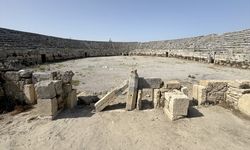 Perge’de Roma dönemine ait “giyotin kapı” bulundu
