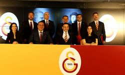 Dursun Özbek ve kurulları mazbatalarını aldı
