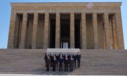 Polonya Cumhurbaşkanı Nawrocki Anıtkabir’i ziyaret etti