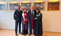 Baba ile kızı aynı gün diploma aldı