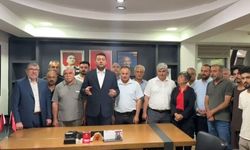 CHP Malatya’da gece yarısı "çilingirli" görev değişimi