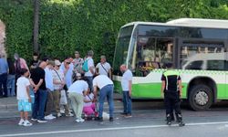 Bursa'da halk otobüsü anne ile bebeğine çarptı: 2 yaralı