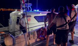 Didim'de balıkçı teknesi battı, 2 kişi kurtarıldı