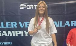 Doğa Tezcan Türkiye üçüncüsü oldu