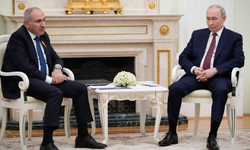 Paşinyan’dan Putin’e Rusya Günü mesajı