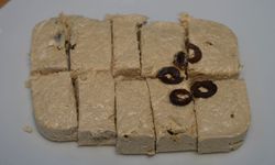 Ayvalık’ta zeytinli helva tanıtıldı