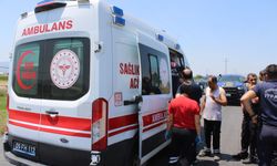 Anne ve iki çocuğu sulama kanalına uçan otomobilden belediye personeli kurtardı