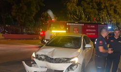 Otomobil ile motosiklet kafa kafaya çarpıştı: 1 kişi ağır yaralı