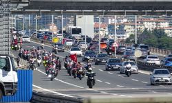 Taksim’den Şehitler Köprüsü’ne 15 Temmuz korteji