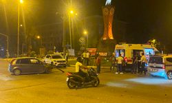 Adıyaman’da iki otomobil çarpıştı